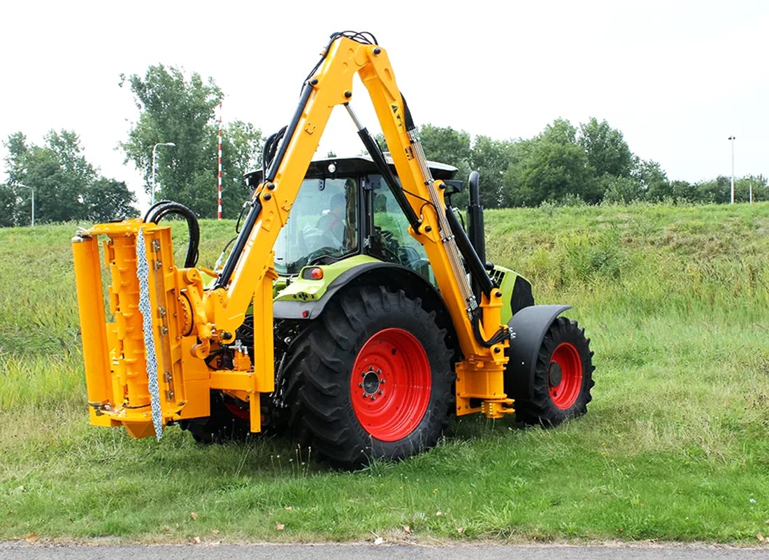 Ozon Company • HERDER • brat articulat pentru tractor, cositoare ecologica